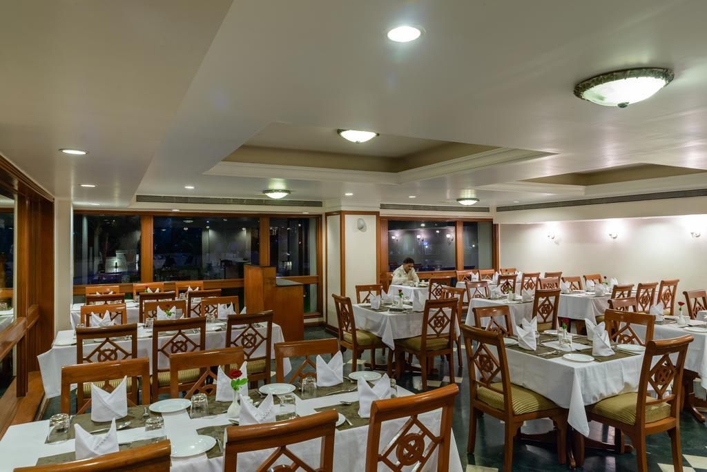 Quality Inn Palms Gāndhīdhām Εξωτερικό φωτογραφία