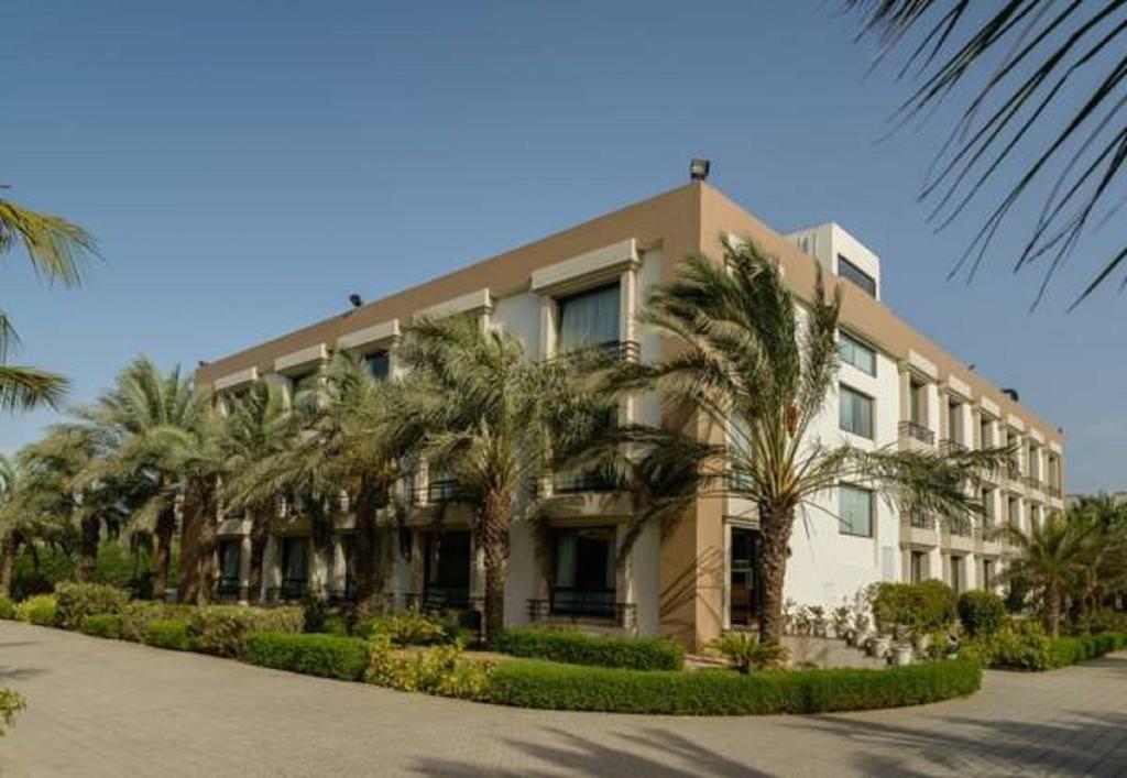 Quality Inn Palms Gāndhīdhām Εξωτερικό φωτογραφία