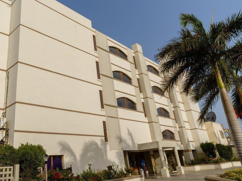 Quality Inn Palms Gāndhīdhām Εξωτερικό φωτογραφία