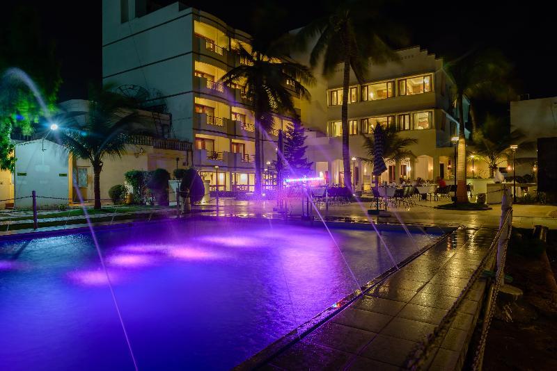 Quality Inn Palms Gāndhīdhām Εξωτερικό φωτογραφία