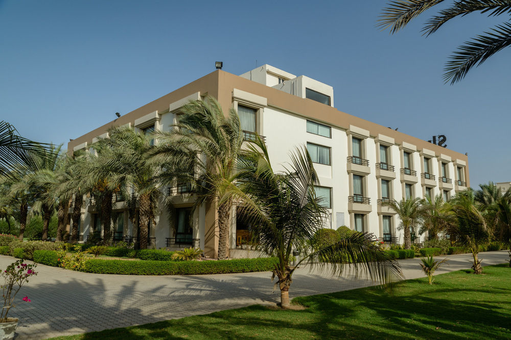 Quality Inn Palms Gāndhīdhām Εξωτερικό φωτογραφία