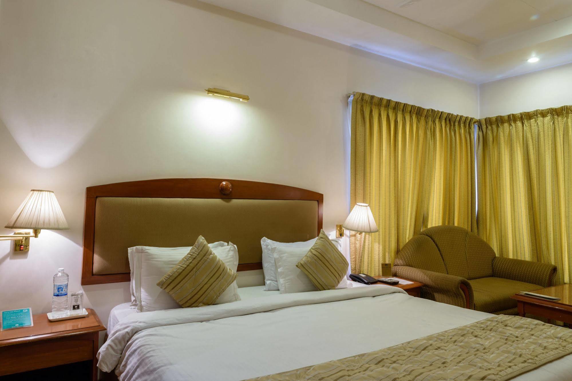 Quality Inn Palms Gāndhīdhām Εξωτερικό φωτογραφία