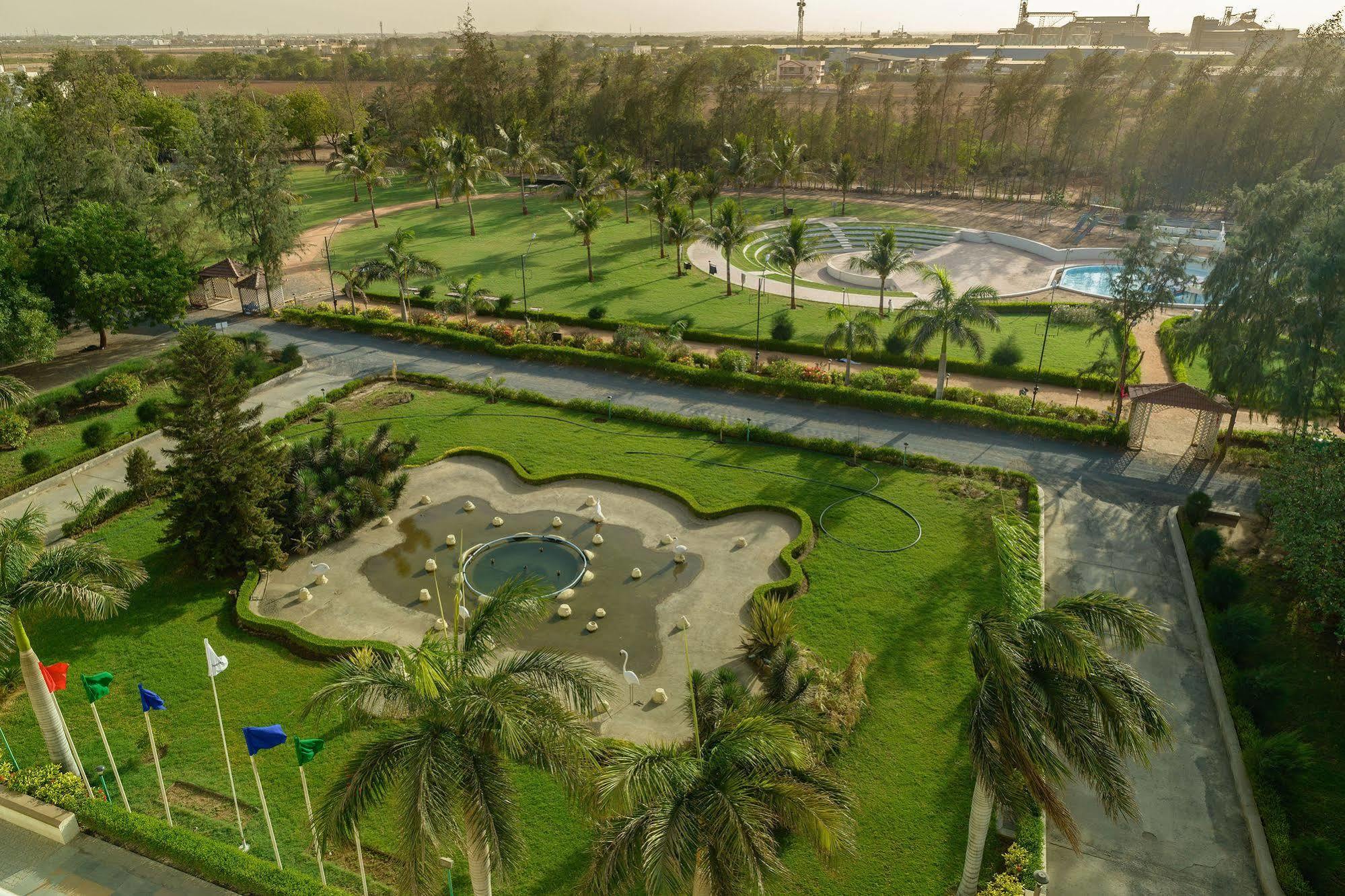 Quality Inn Palms Gāndhīdhām Εξωτερικό φωτογραφία