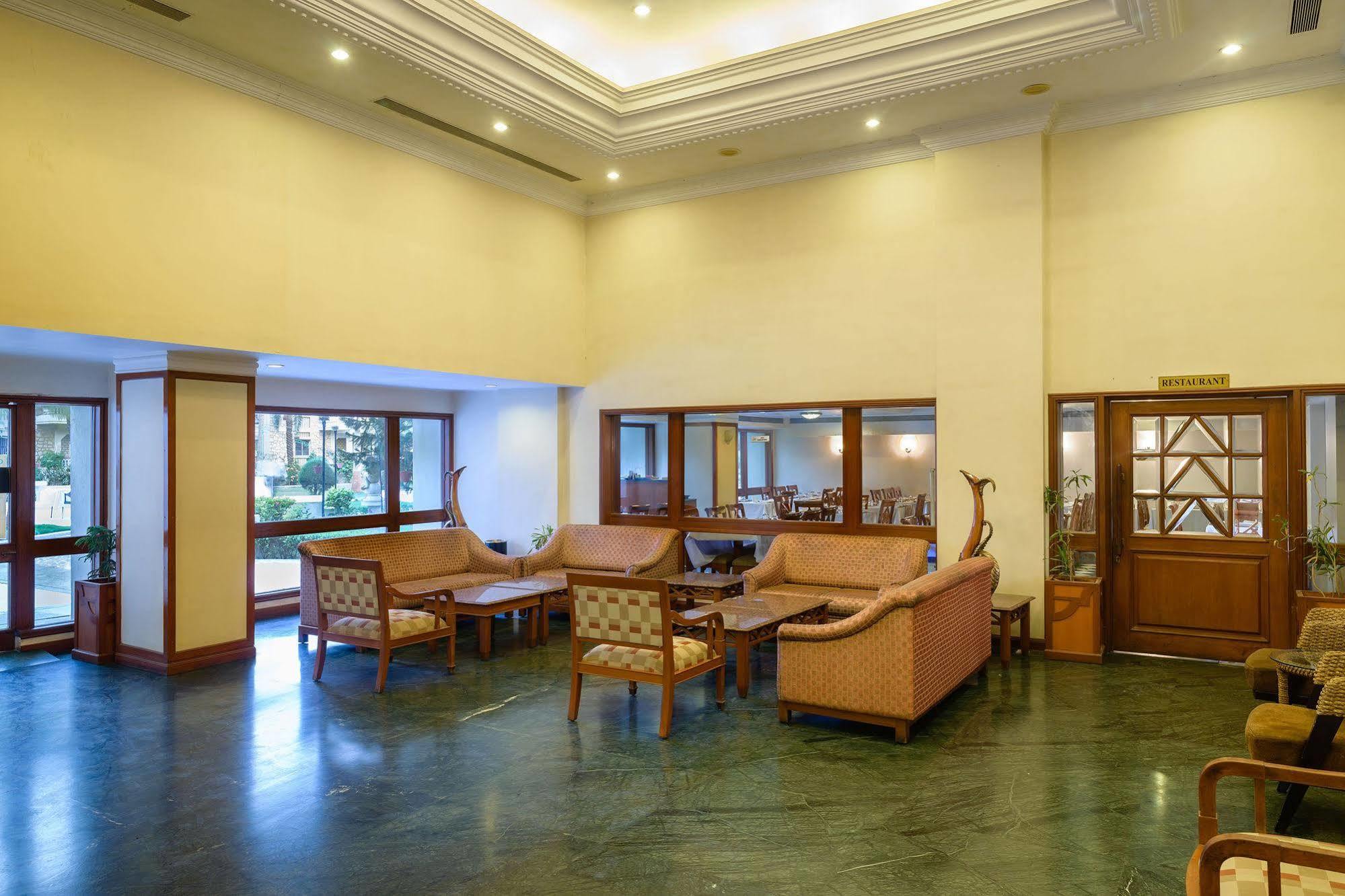 Quality Inn Palms Gāndhīdhām Εξωτερικό φωτογραφία